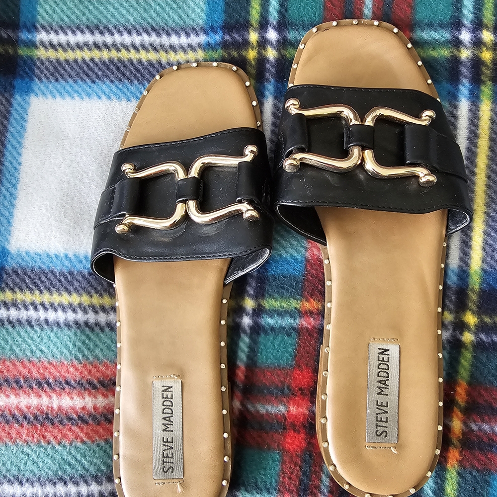 Steve Madden Black and Gold Women's Sandals